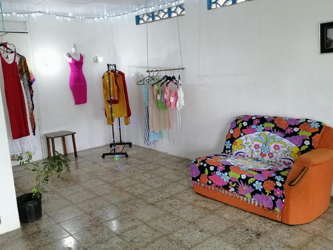 Magic Flower Rooms Cahuita Exterior photo